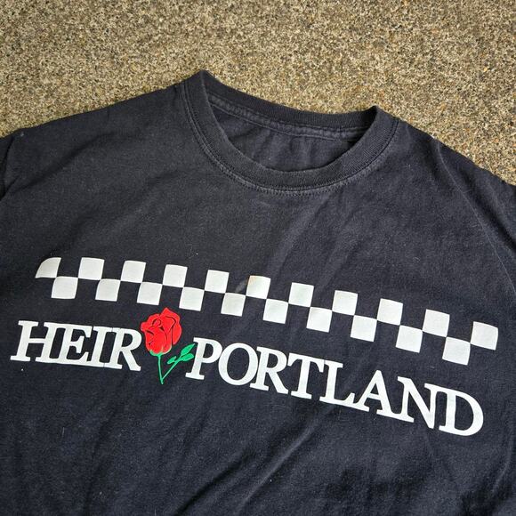 Vtg Y2k HEIR PORTLAND Checkerboard Rose Graphic Print Local Skate T Shirt M - Picture 3 of 5